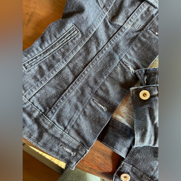 Dark Denim Levi’s jeans jacket - Picture 2 of 10